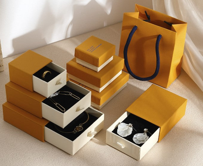 Orange beige color new fashion jewellery box with paper bag EC349