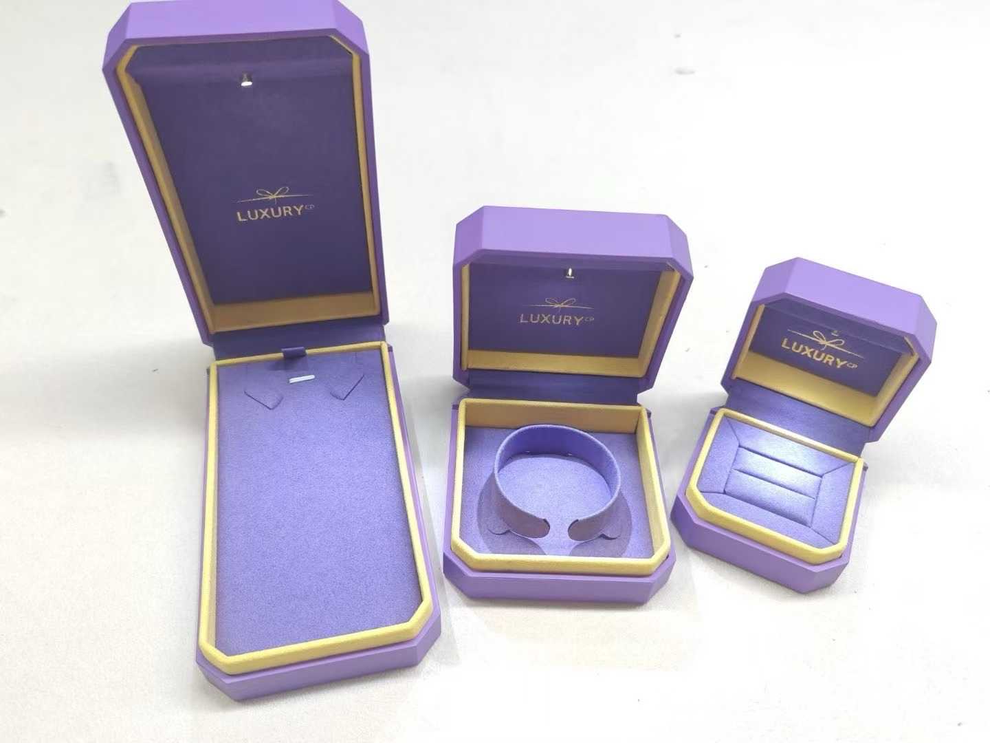 Fine quality painted grey color ring box with LED light LK860