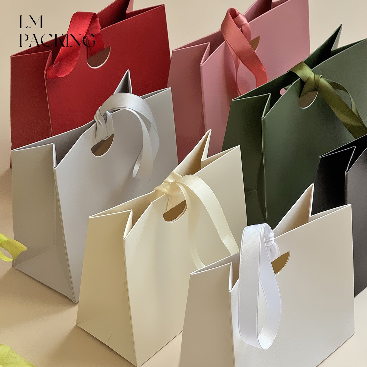 Fashion style paper bags for jewelry, cosmetics, and souvenirs 7 colors SP456