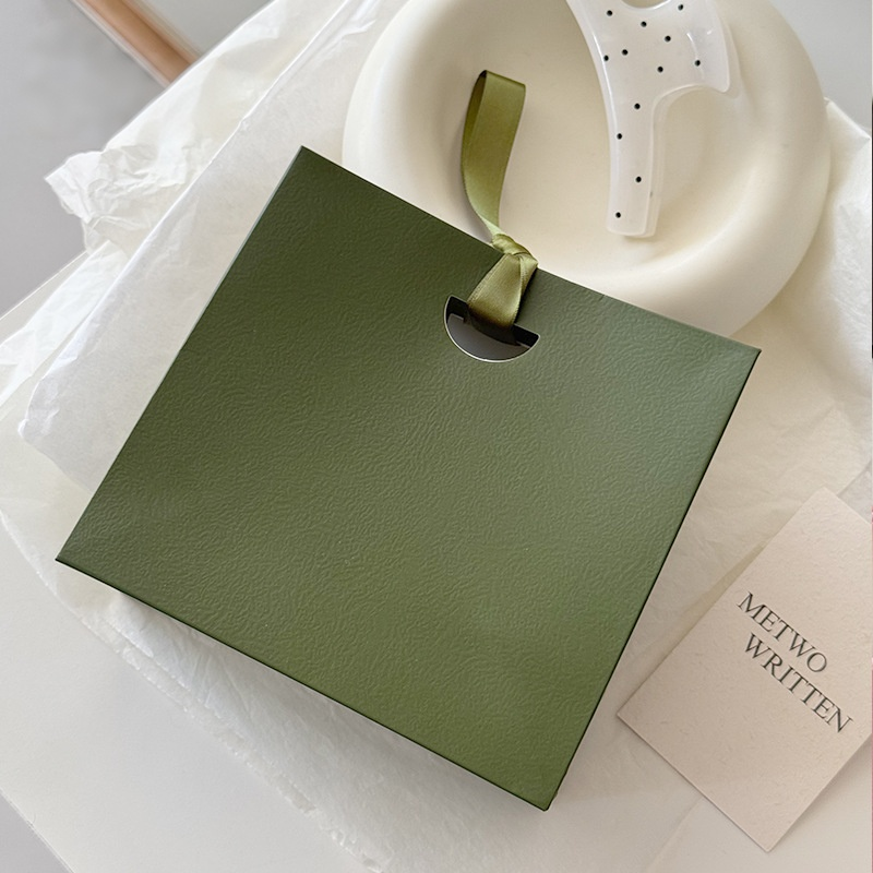 Fashion style paper bags for jewelry, cosmetics, and souvenirs 7 colors SP456