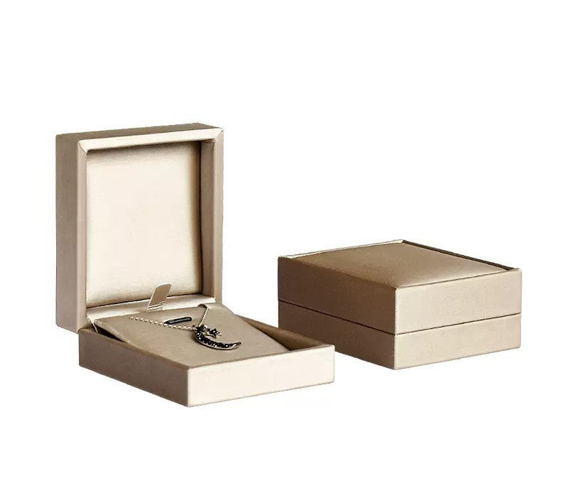 Classic silk champagne color leather ring box BL031