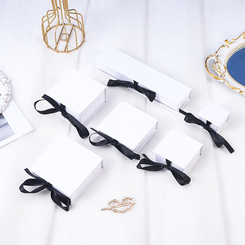 Ribbon customizable paper box for jewelry EC459
